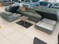 Ecksofa mit verstellbaren Kopfstützen & Armlehne