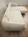 Ecksofa CANDY mit Schlaffunktion, Bettkasten, Metallfüßen und modernem Design