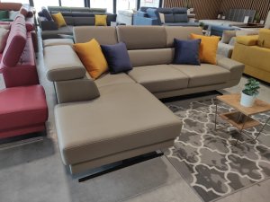 Milano I Ecksofa 270x180 cm – Modernes Ecksofa mit verstellbaren Kopfstützen, Links, Kunstleder Nube - Beige | Sofort verfügbar 