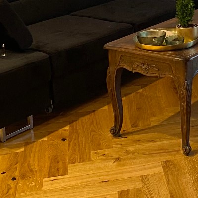 Riviera 100 - Welche Farbe ist das?